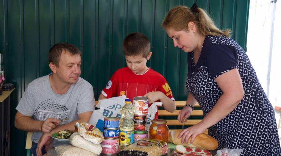 Насіння від ORA наповняє комори овочами й зрощує надію у зневірених